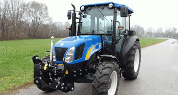 New Holland T4000 ancho